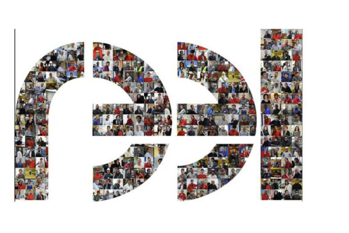 logo de REEL international réalisé avec les humains de l'entreprise