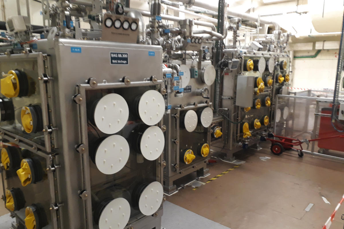 Des boites à gants nucléaires produits de REEL AEMCO