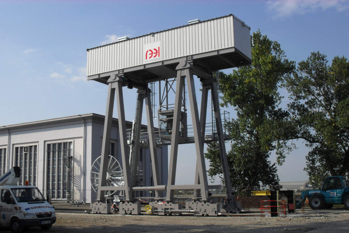 REEL International lifting machine in the environmental sector