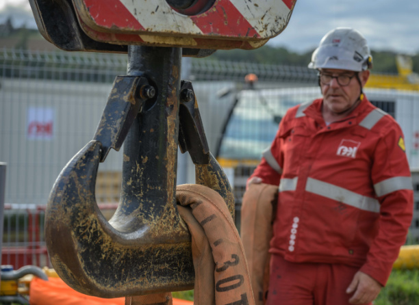 Tailored Services by mc-levage-reel