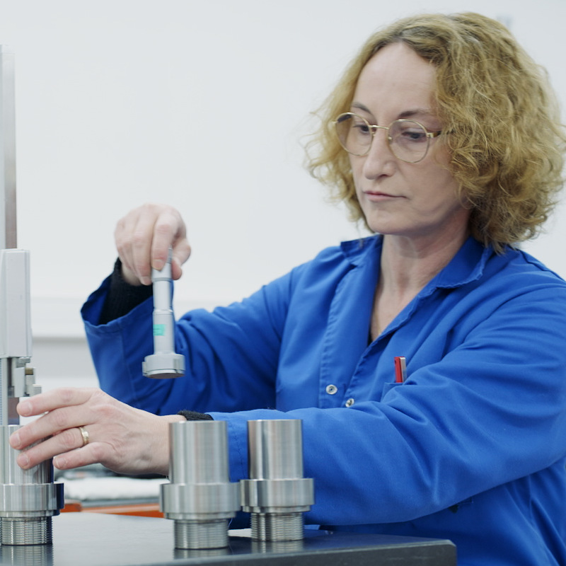 femme dans industrie-reel-international